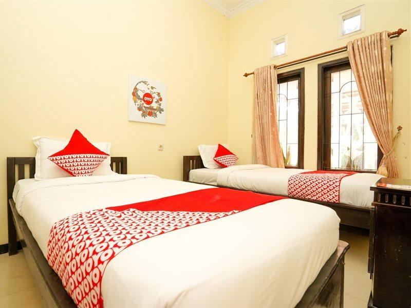 ברומו Oyo 1087 Homestay Potato House מראה חיצוני תמונה