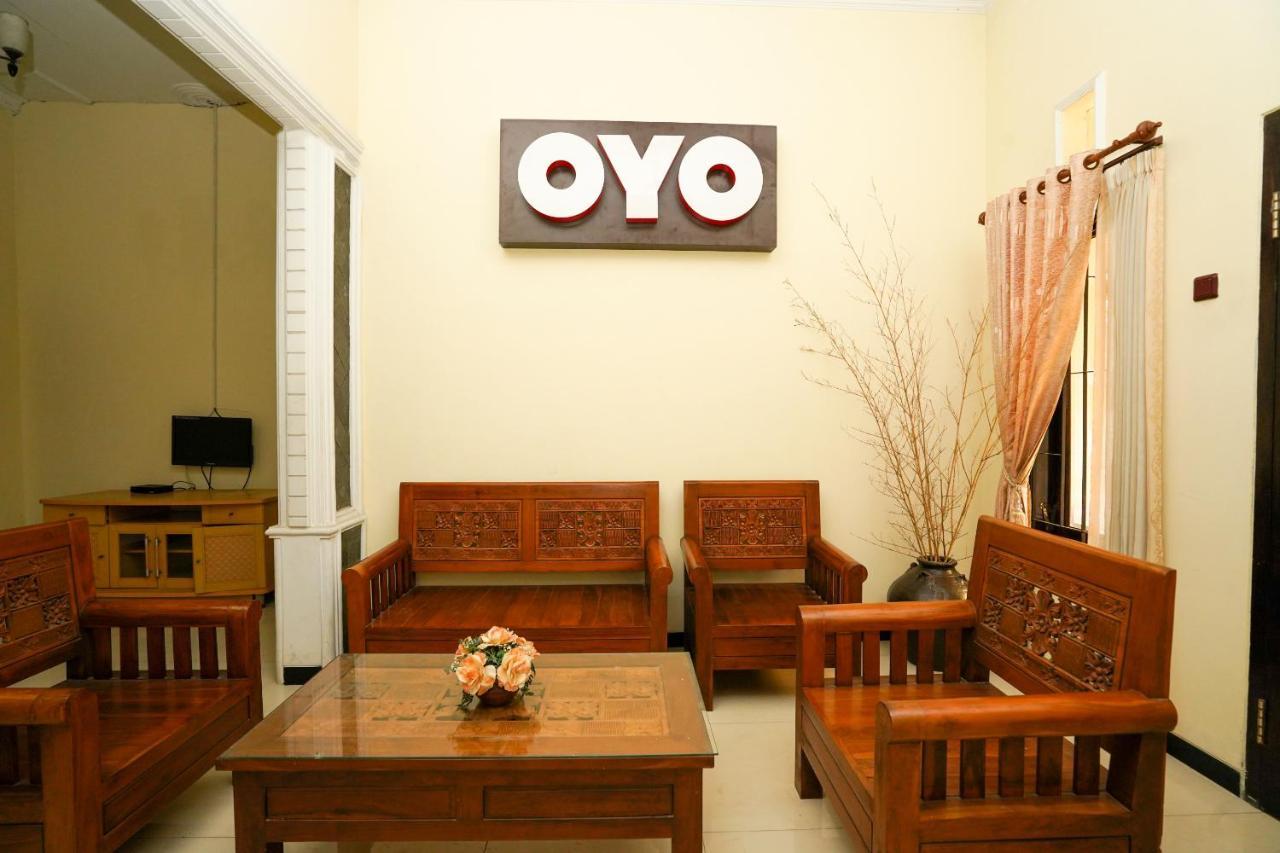 ברומו Oyo 1087 Homestay Potato House מראה חיצוני תמונה