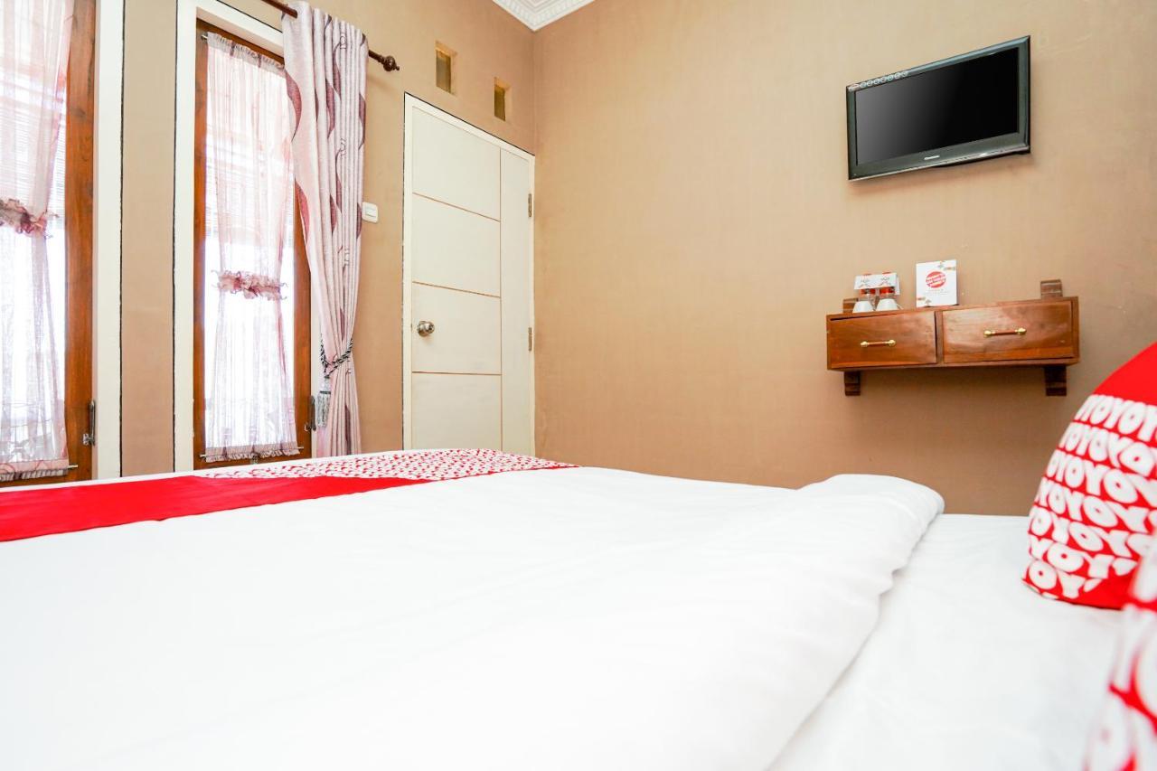 ברומו Oyo 1087 Homestay Potato House מראה חיצוני תמונה