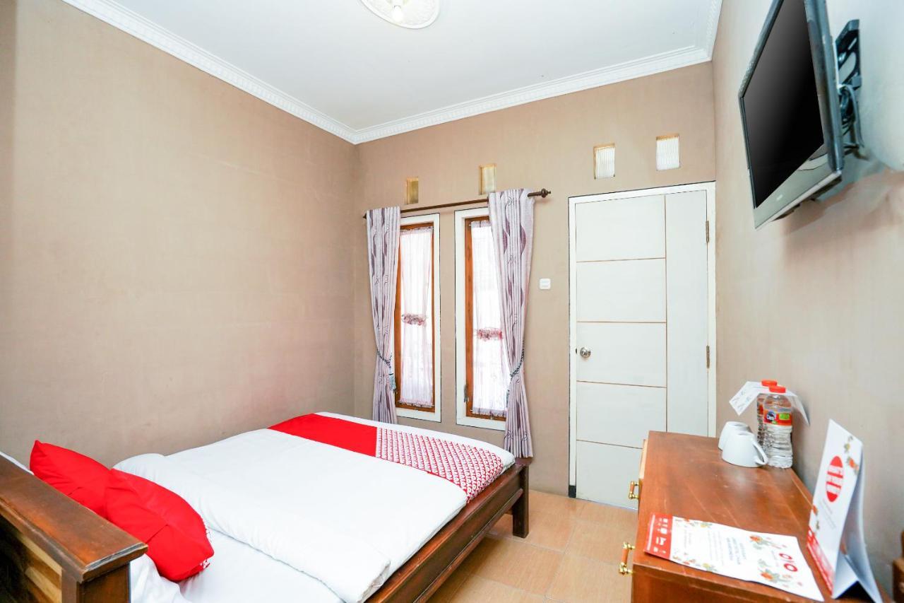 ברומו Oyo 1087 Homestay Potato House מראה חיצוני תמונה