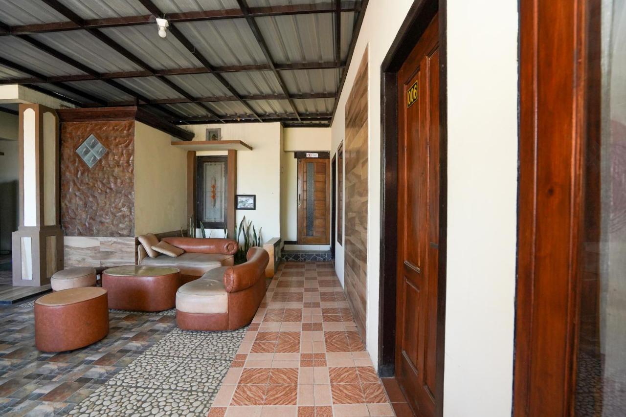 ברומו Oyo 1087 Homestay Potato House מראה חיצוני תמונה