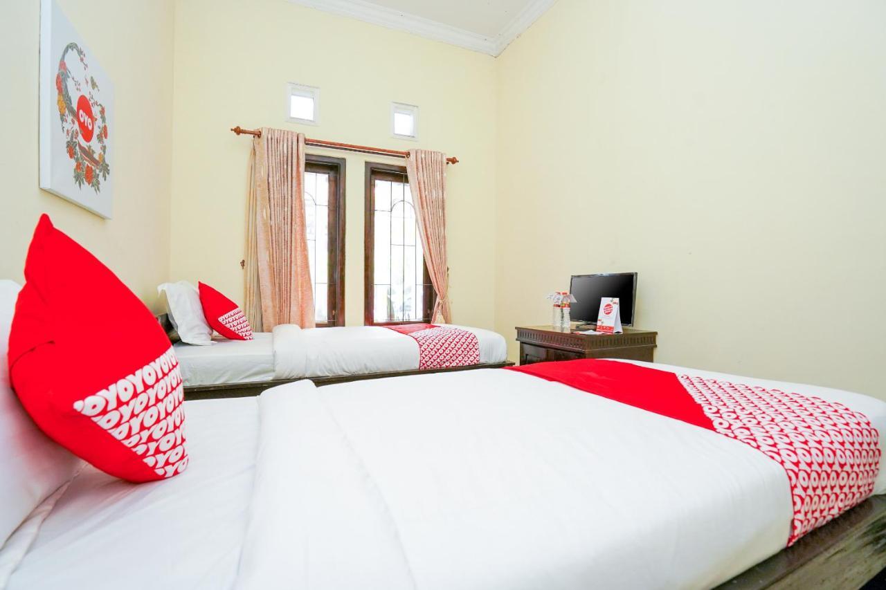 ברומו Oyo 1087 Homestay Potato House מראה חיצוני תמונה