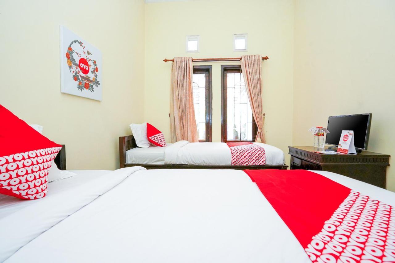 ברומו Oyo 1087 Homestay Potato House מראה חיצוני תמונה